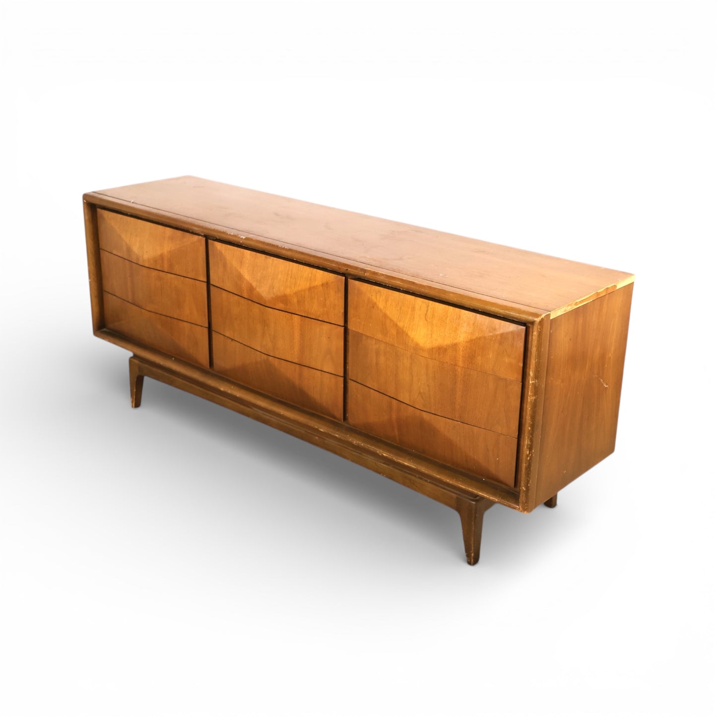 United Furniture Diamond Front Vintage Mid Century Modern 9 Drawer Lowboy Dresser c. 1960s