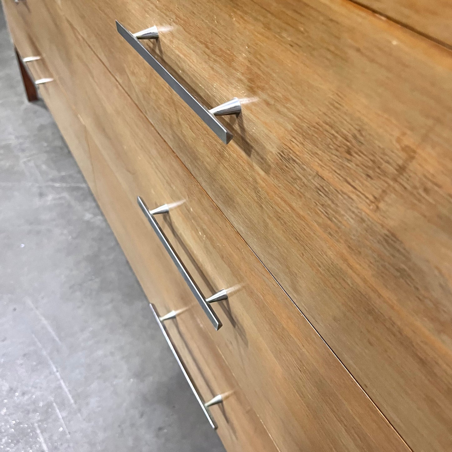 Paul Mccobb for Calvin Linear Vintage Mid Century Modern 8 Drawer Dresser c. 1950s