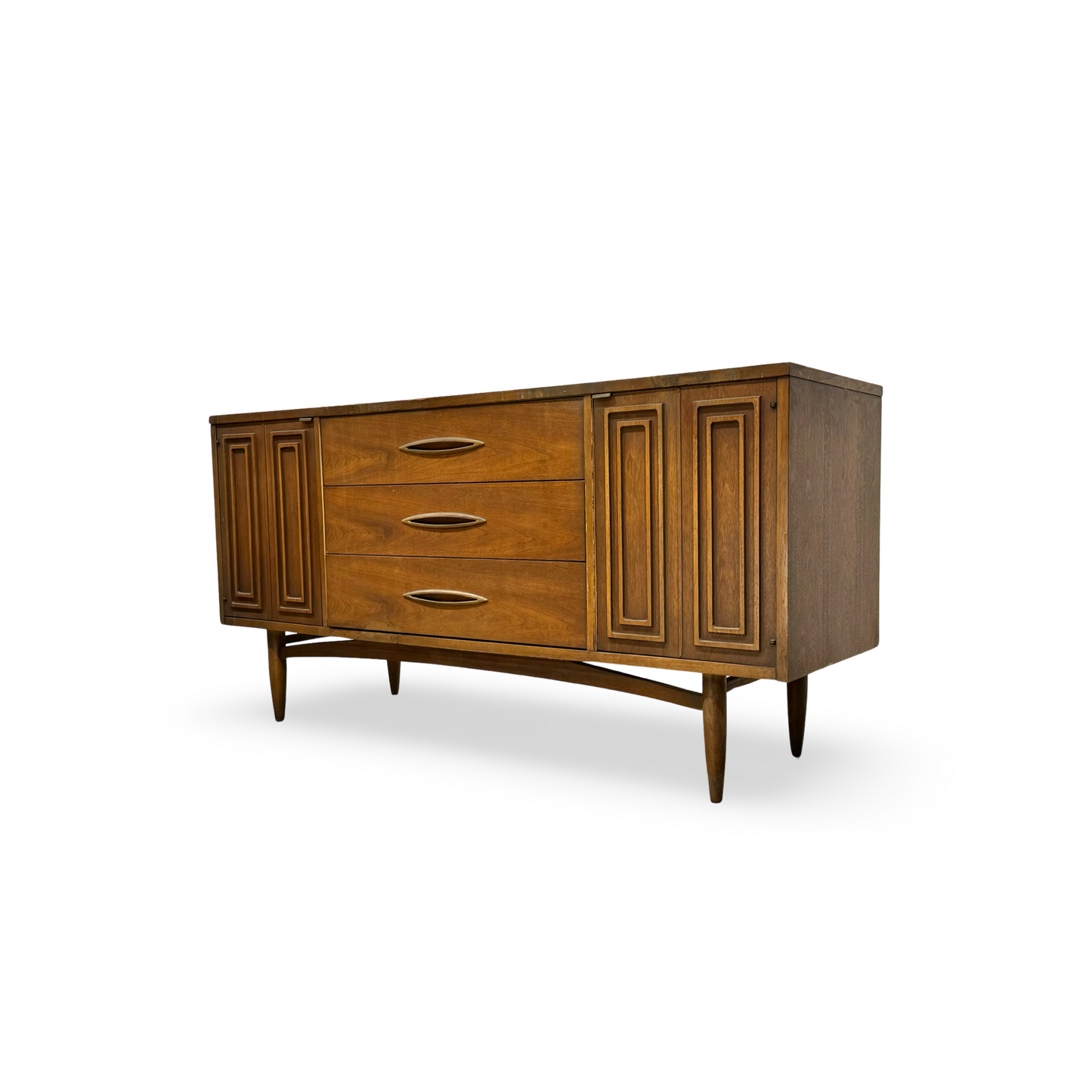 Broyhill Sculptra Vintage Mid Century Modern Credenza c. 1960s