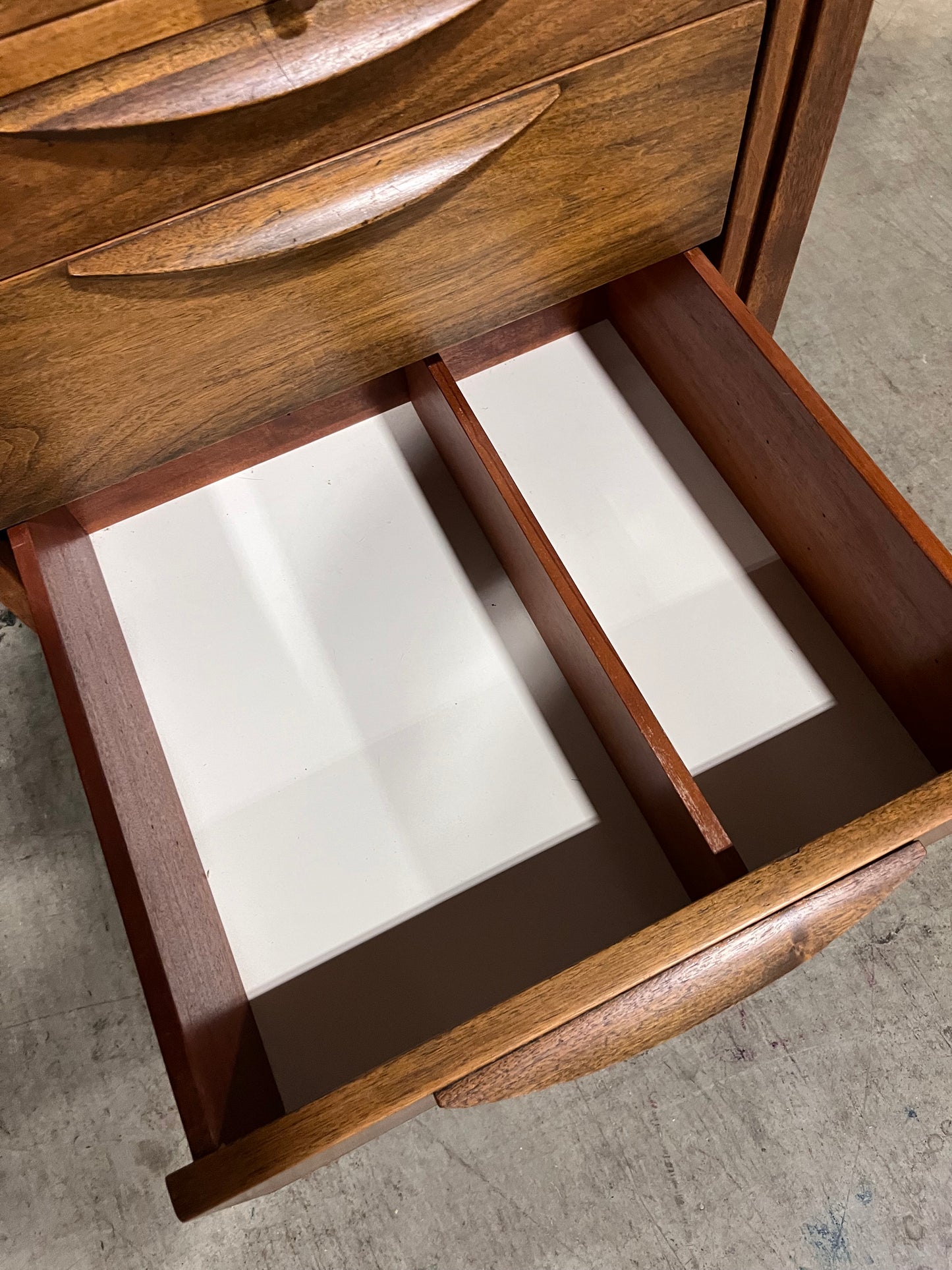 Jens Risom Vintage Mid Century Modern Executive Desk c. 1960s
