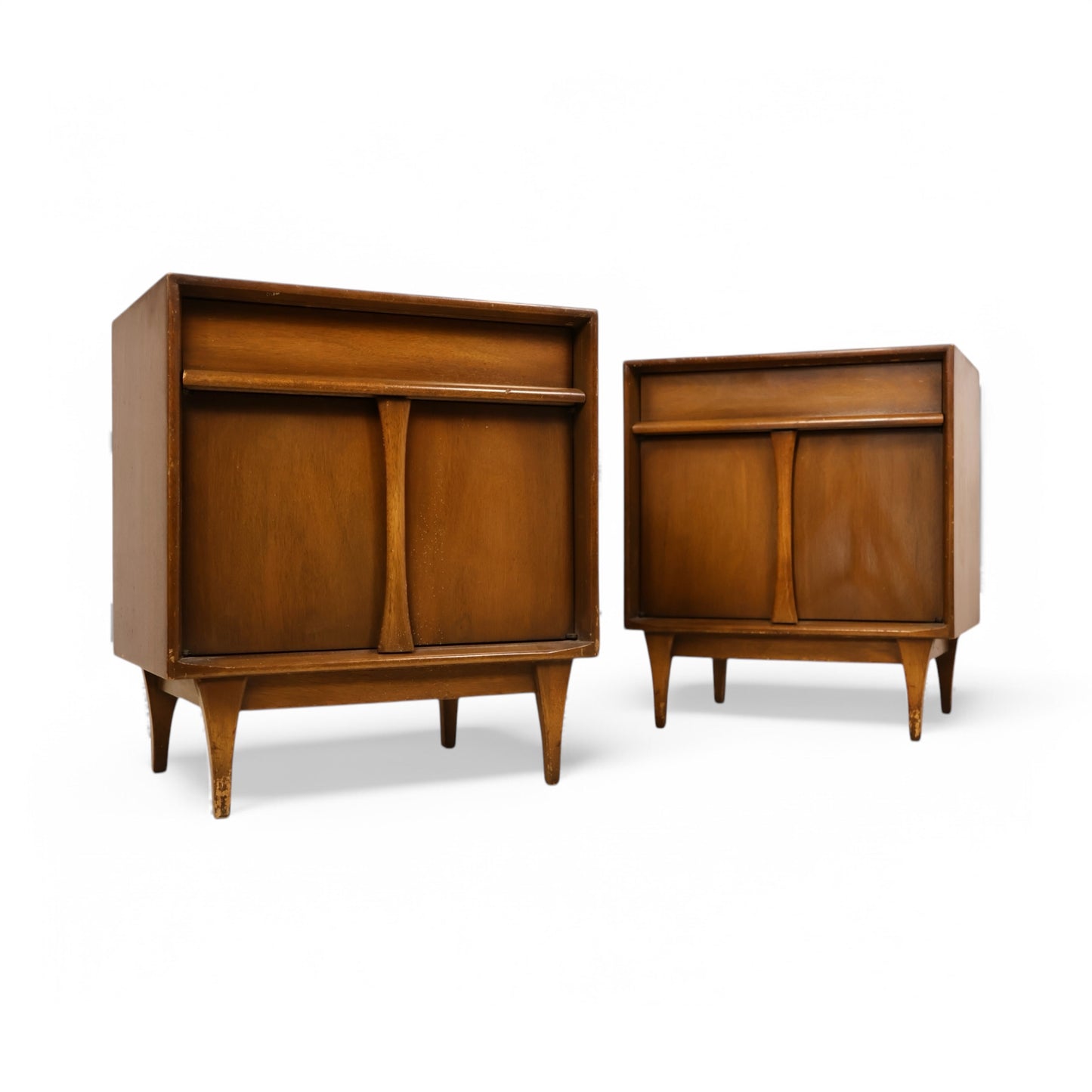 Pair of Red Lion nightstands with sculptural wood accents and warm walnut finish