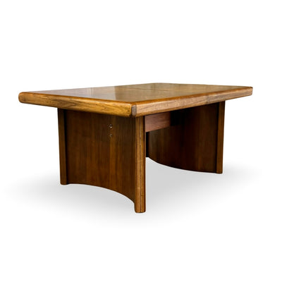 Pulaski Brutalist Vintage Mid Century Modern Dining Table c. 1970s ā front view