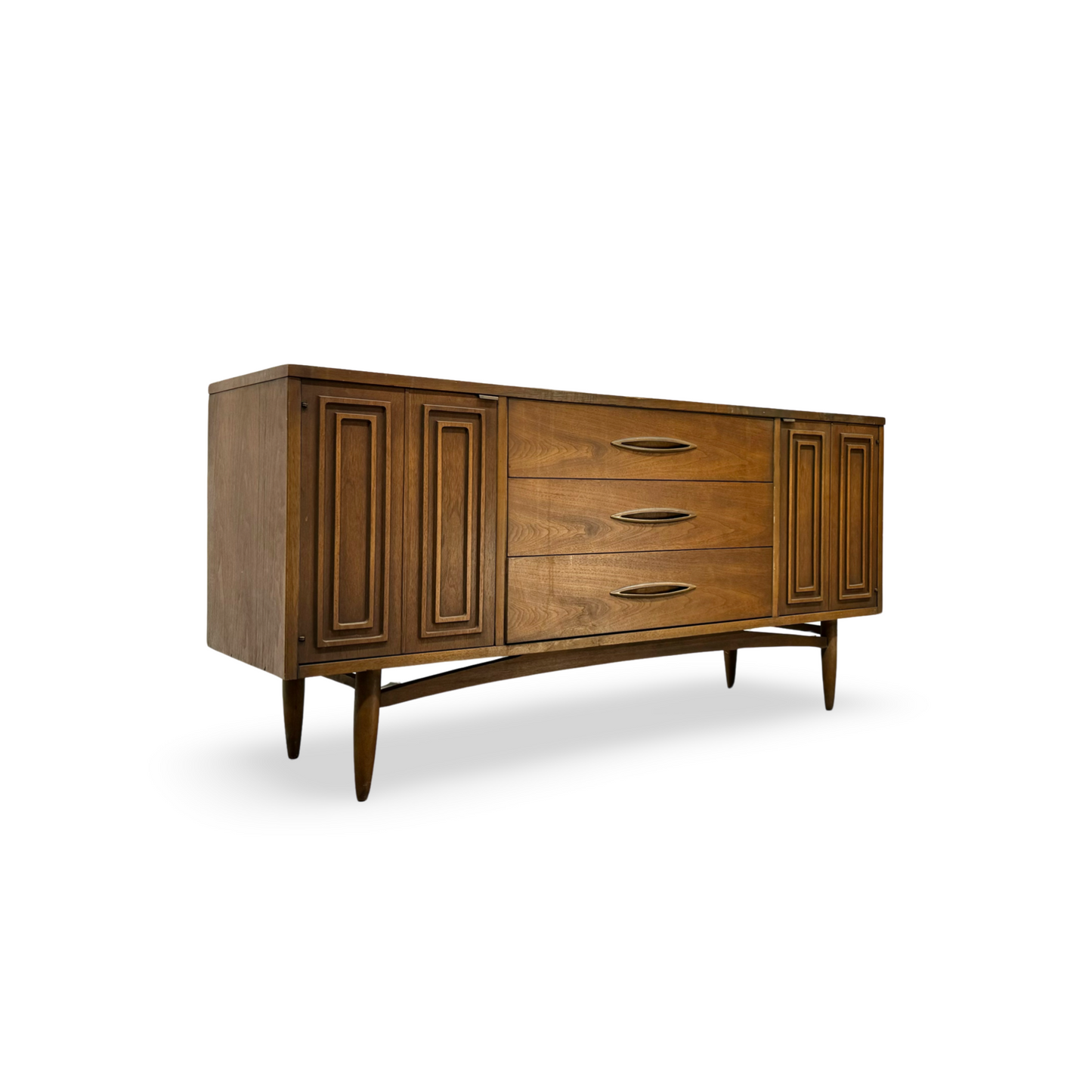 Broyhill Sculptra Vintage Mid Century Modern Credenza c. 1960s