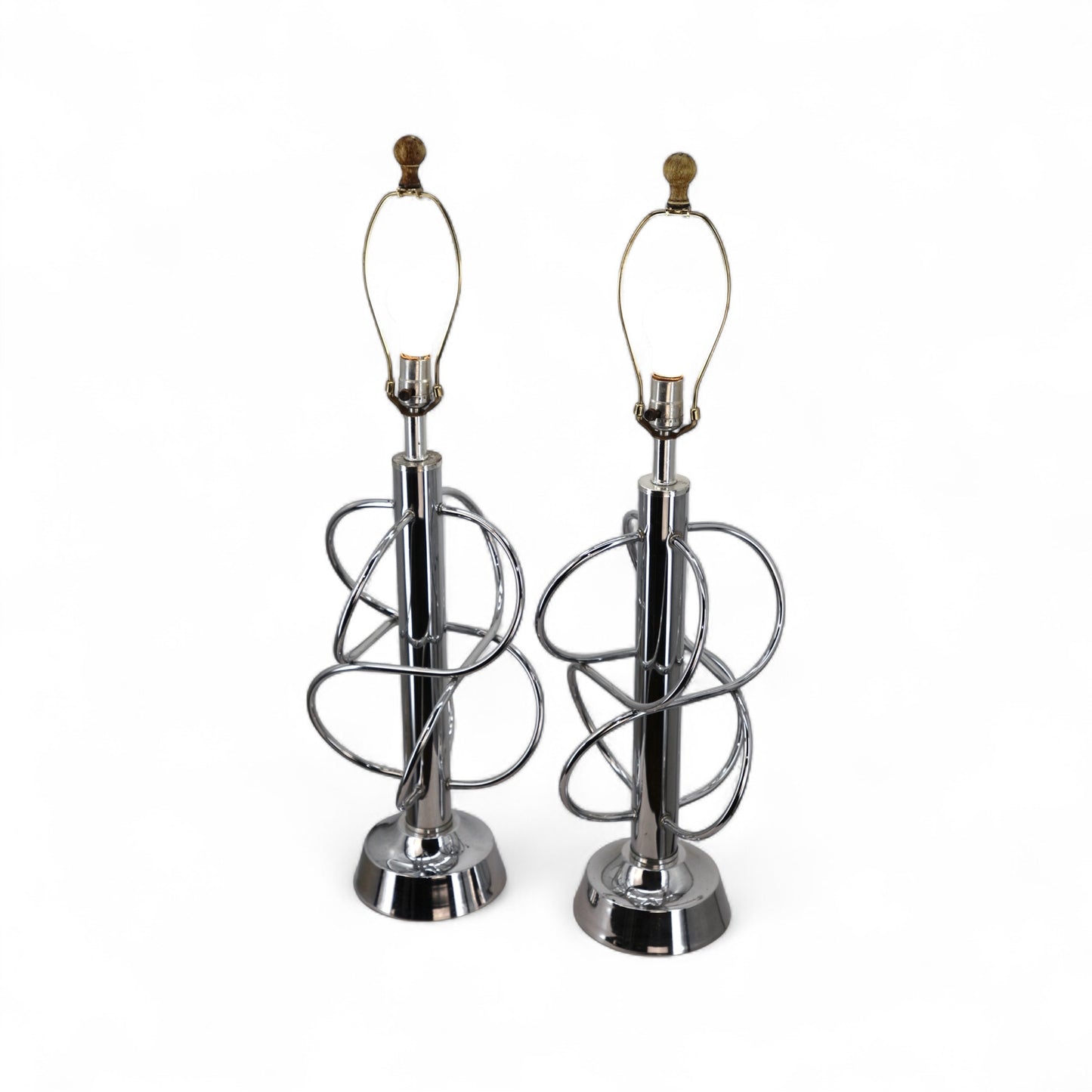 Intersecting Vintage Mid Centuey Modern Atomic Pair of Chrome Table Lamps