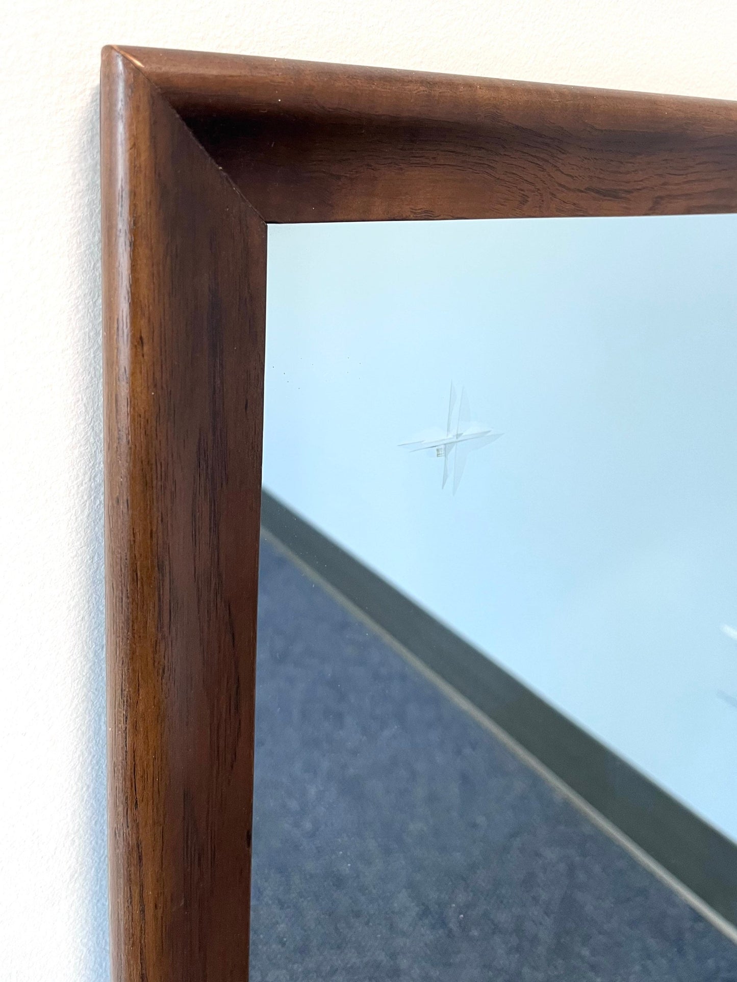 Broyhill Saga Mid Century Modern Mirror Etched Starburst Design c. 1960s