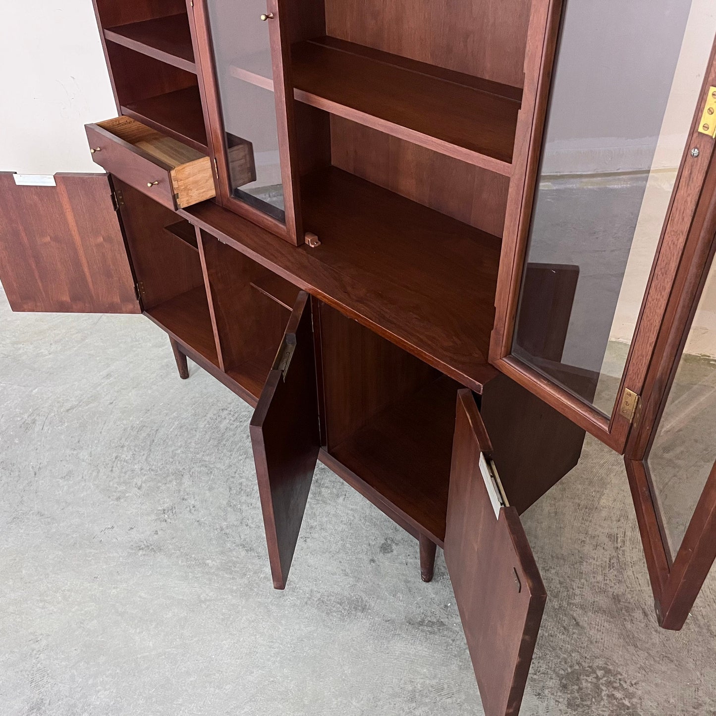 Merton Gershun for American of Martinsville Mid Century Modern China Cabinet