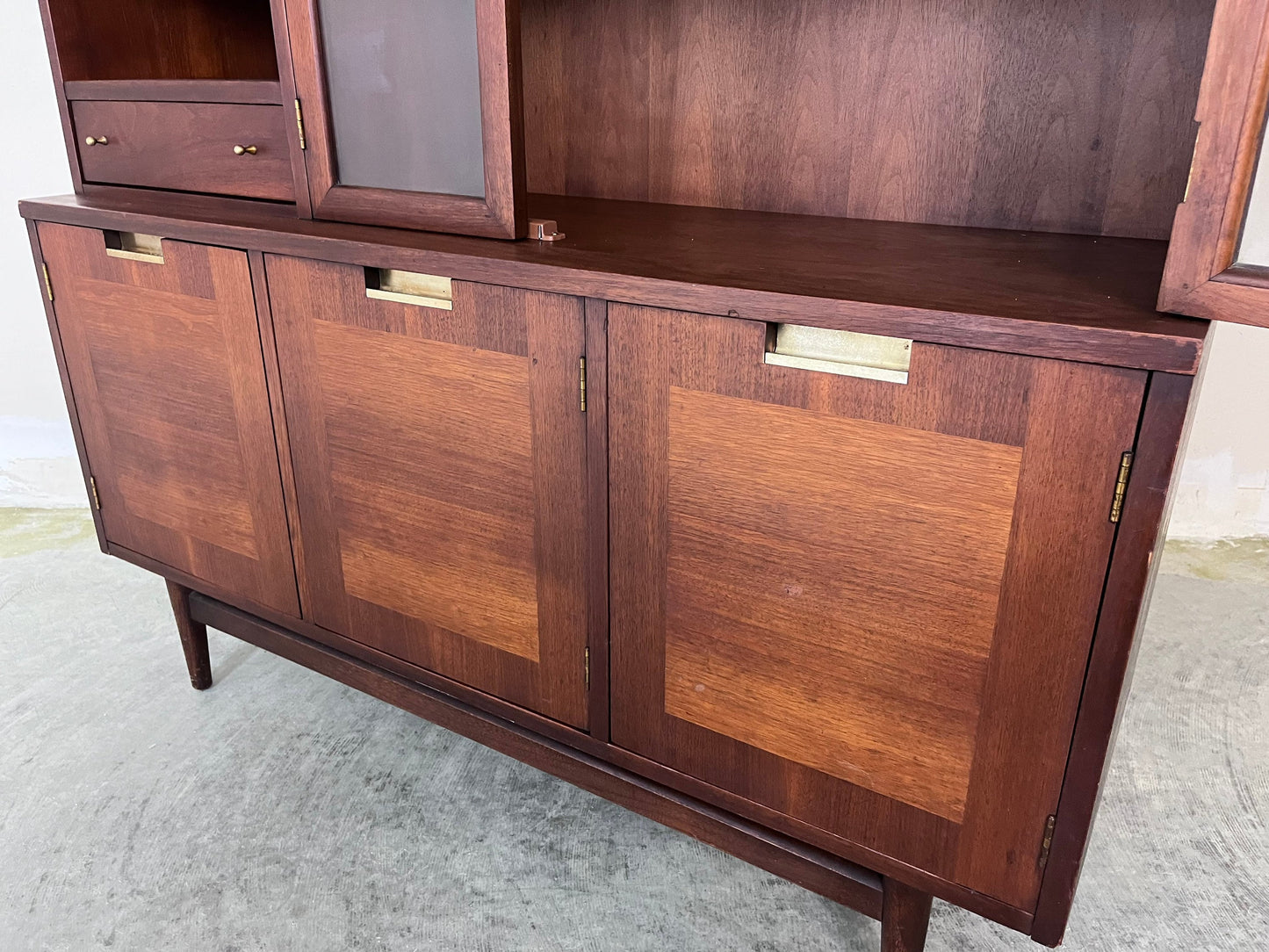 Merton Gershun for American of Martinsville Mid Century Modern China Cabinet