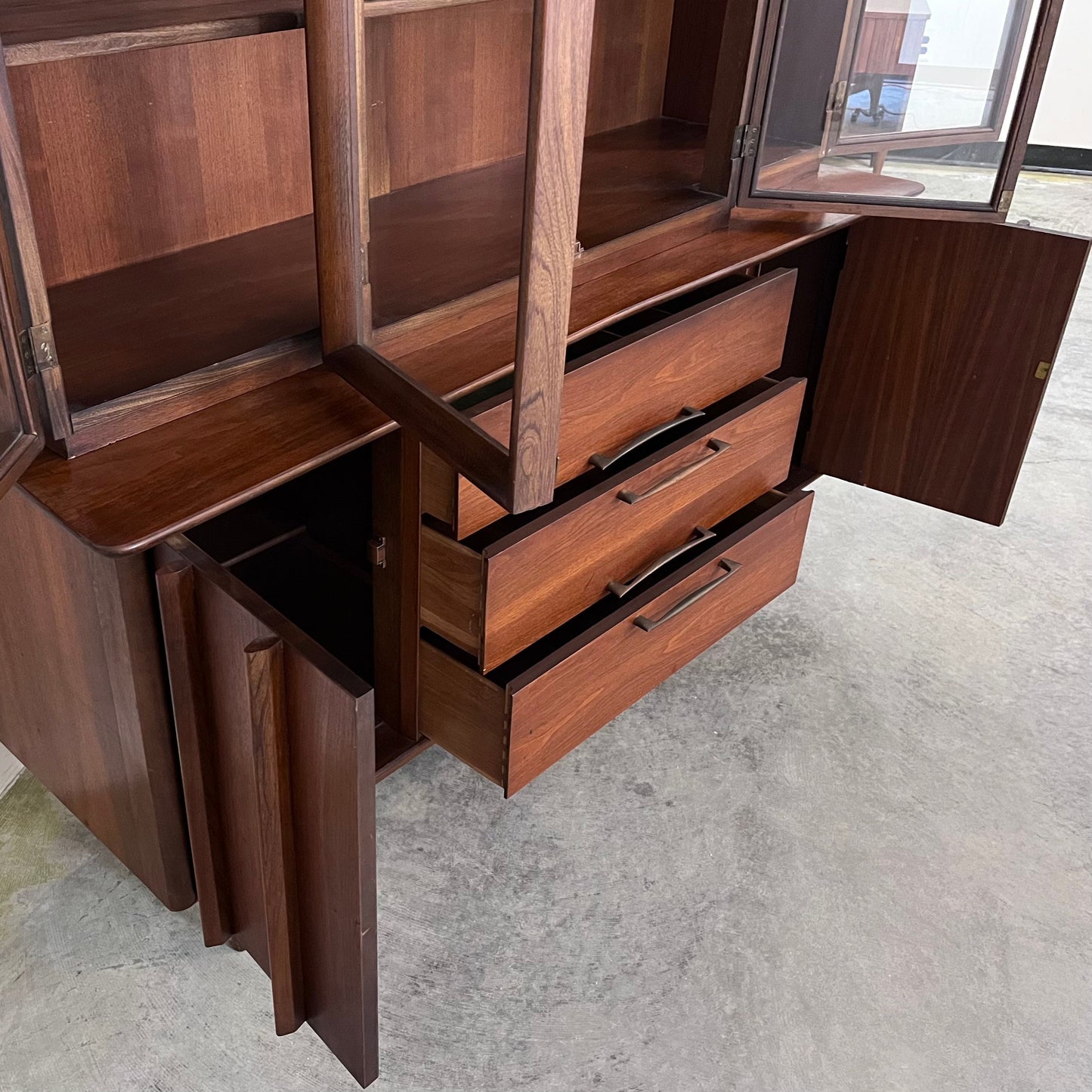 Kent Coffey “Eloquence” Mid Century Modern 2 Piece Concave Dimensional China Hutch Circa 1960s