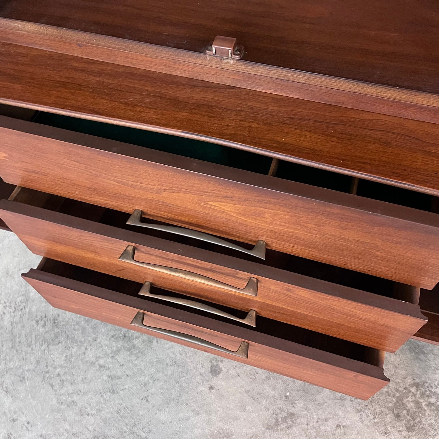 Kent Coffey “Eloquence” Mid Century Modern 2 Piece Concave Dimensional China Hutch Circa 1960s