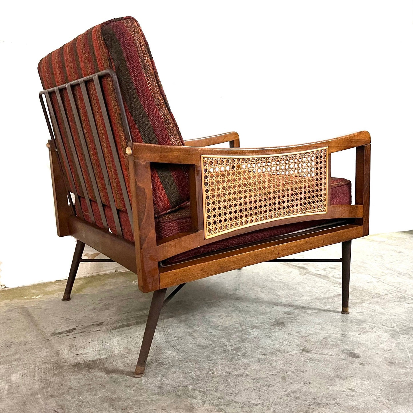 Western Bed Products of NY Mid Century Modern Lounge Easy Chair c.