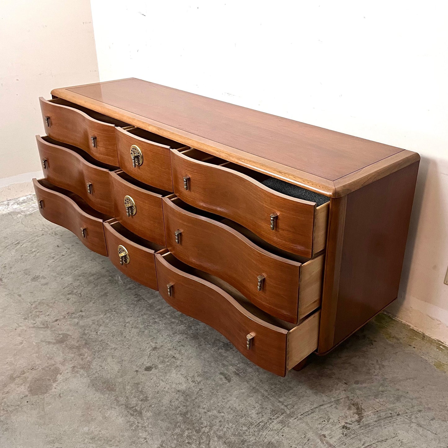 Kent Coffey “The Penthouse” Mid Century Modern 9 Drawer Long Dresser c. 1960s
