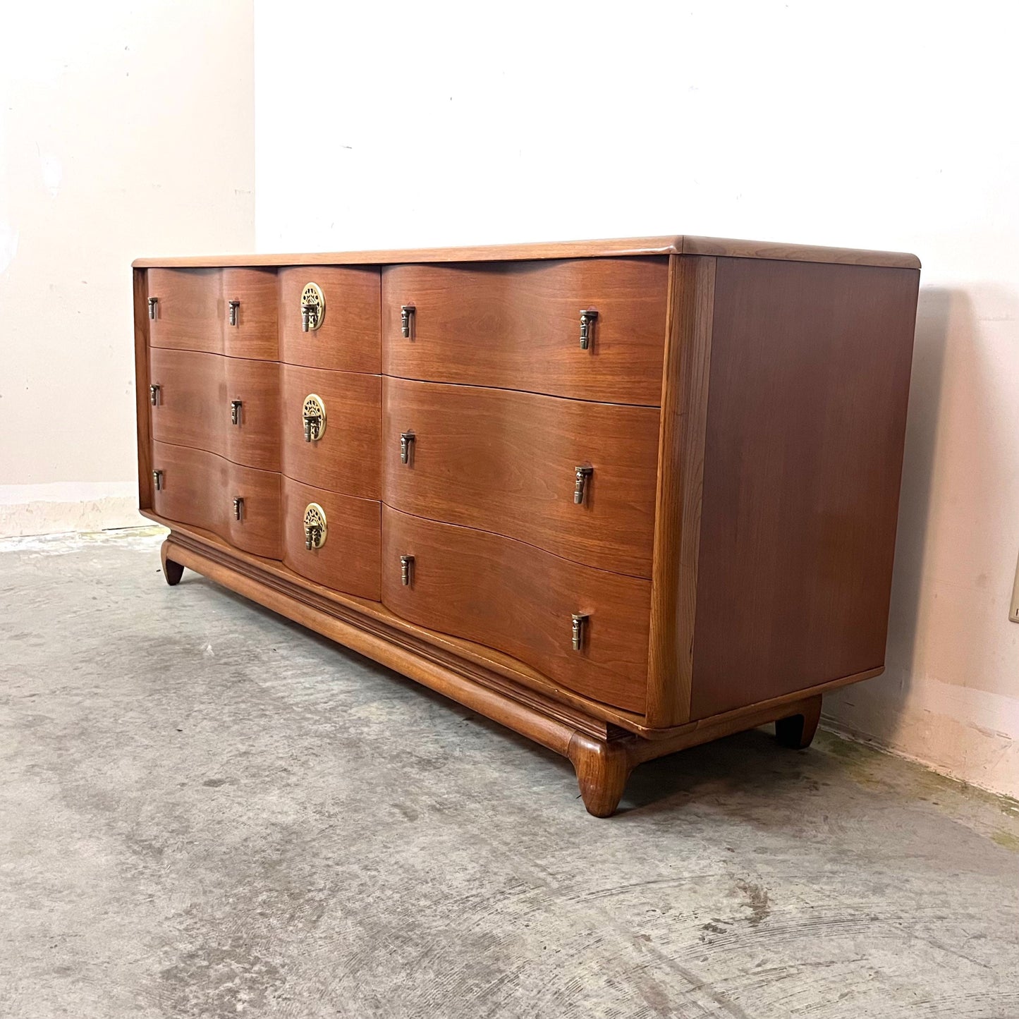 Kent Coffey “The Penthouse” Mid Century Modern 9 Drawer Long Dresser c. 1960s