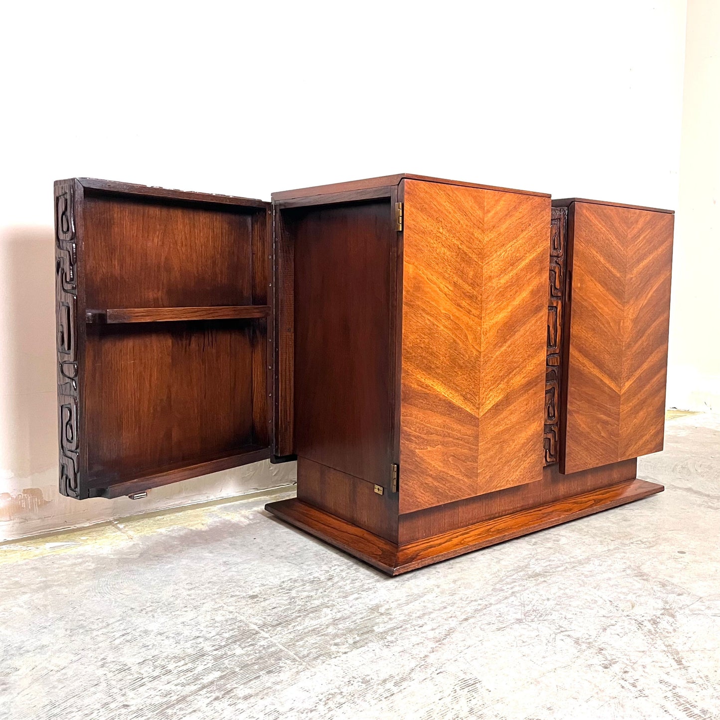 United Furniture “Tiki” Mid Century Modern Brutalist Rolling Bar Cart c. 1960s