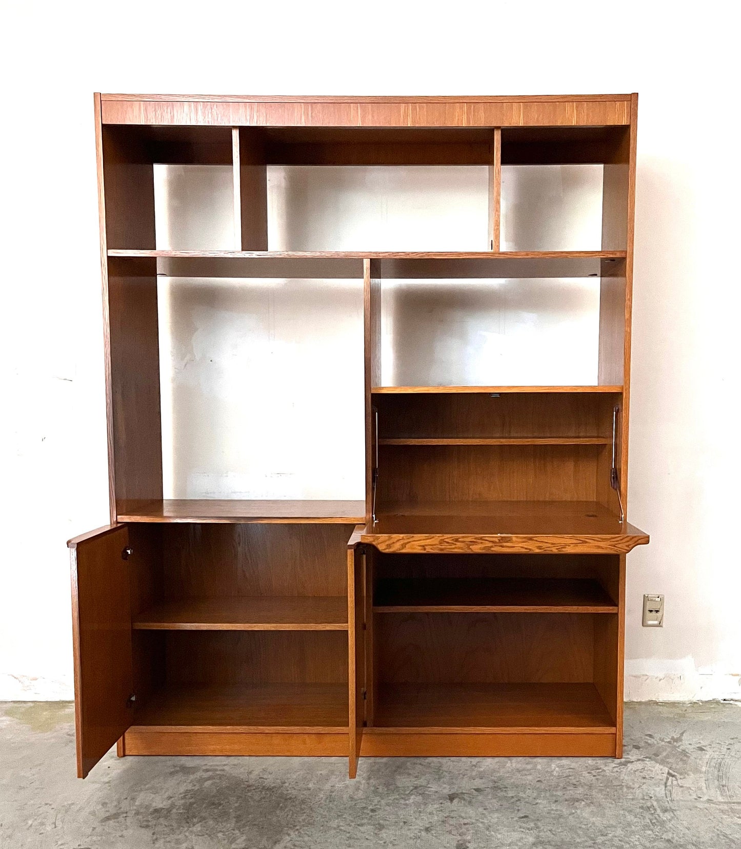 Scandinavian Oak Mid Century Modern Room Divider Bookcase Wall Unit c. 1960s