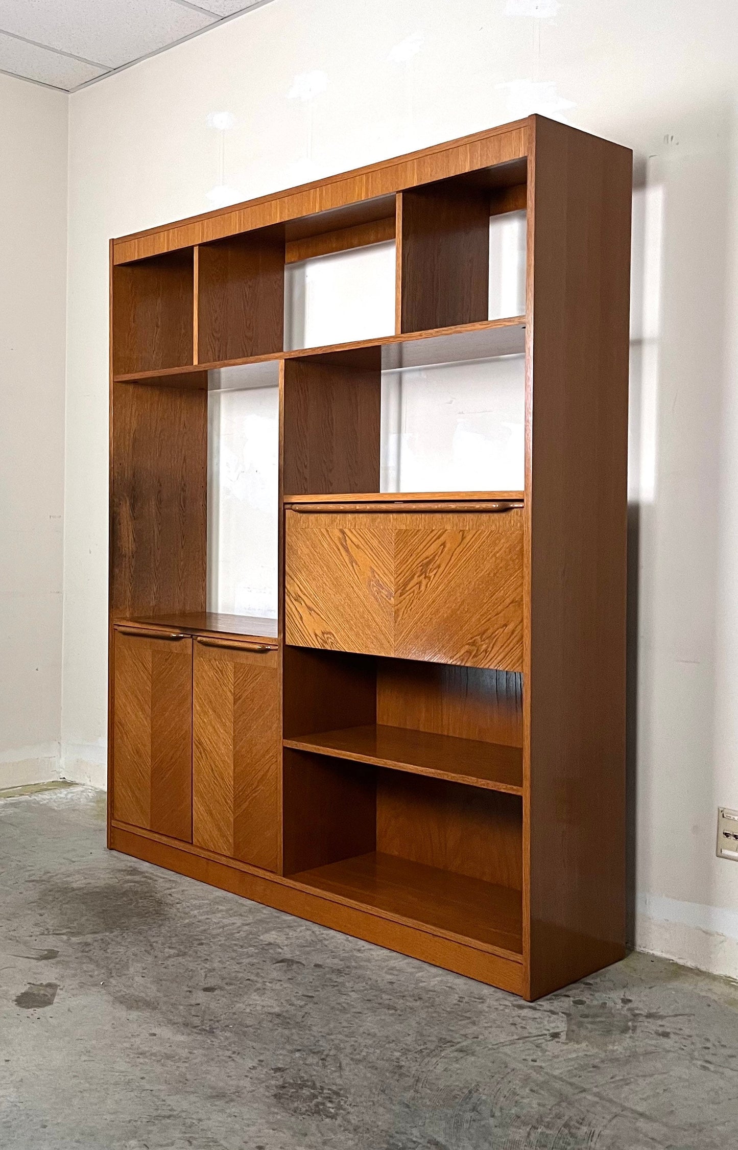 Scandinavian Oak Mid Century Modern Room Divider Bookcase Wall Unit c. 1960s
