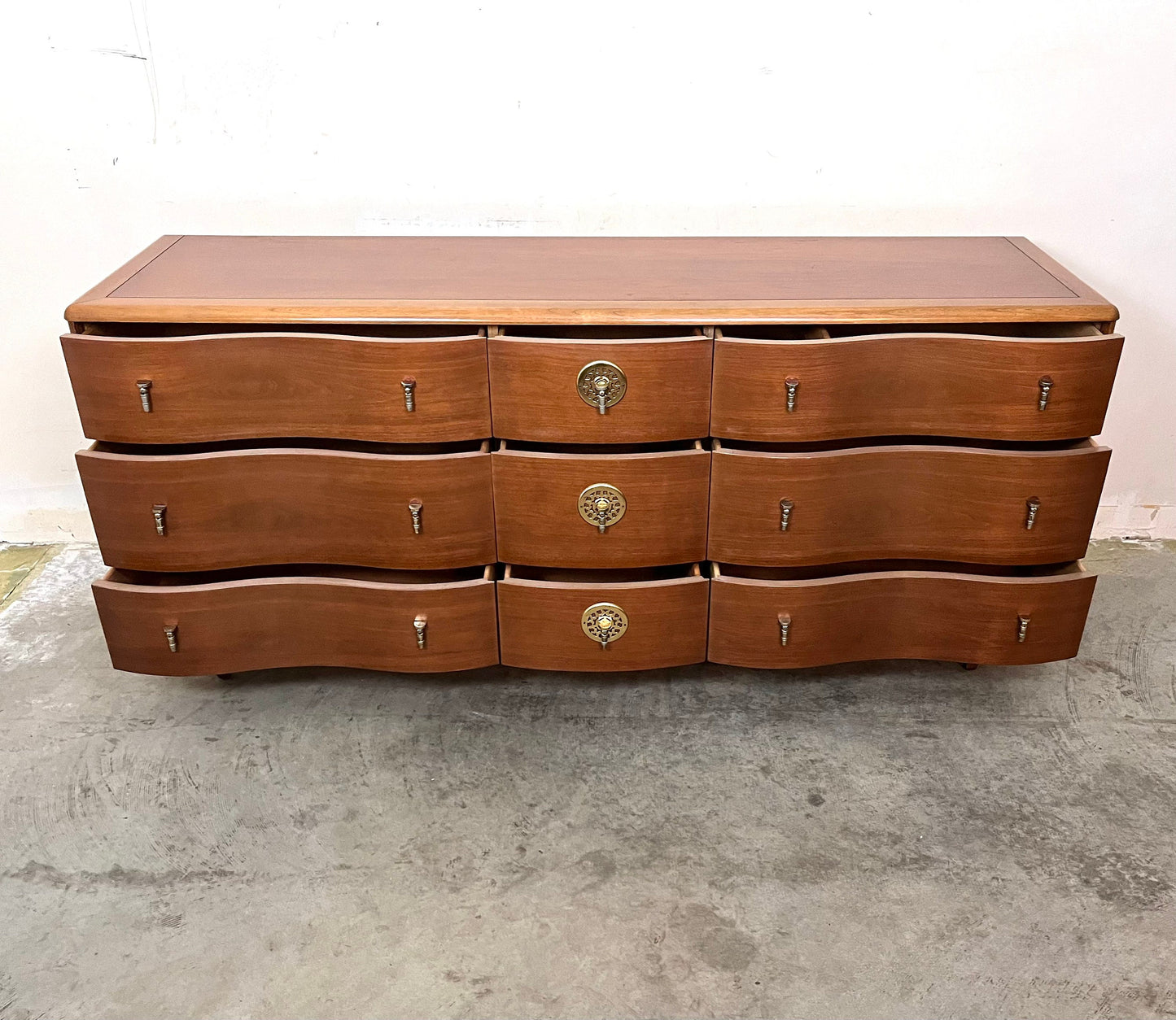 Kent Coffey “The Penthouse” Mid Century Modern 9 Drawer Long Dresser c. 1960s