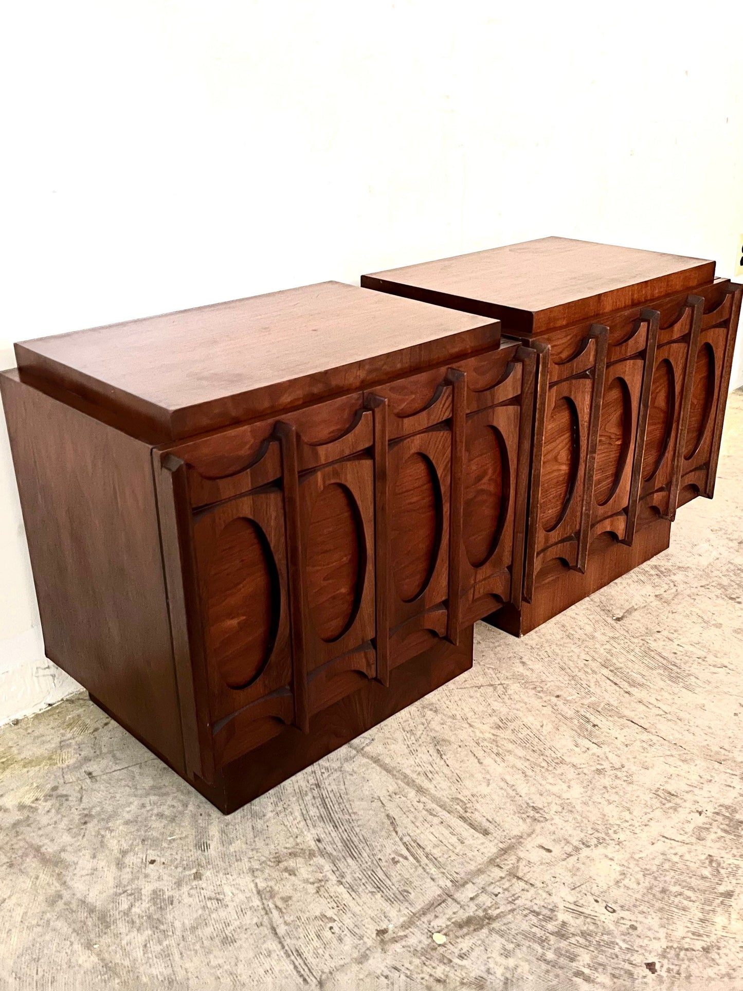 Tobago Furniture Pair of Mid Century Modern Brutalist Nightstands c. 1970s