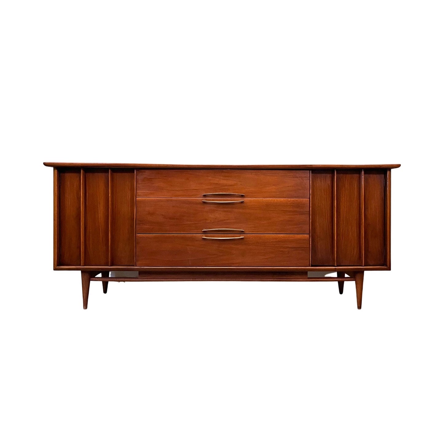 Kent Coffey The Eloquence Mid Century Modern Vintage Lowboy 9 Drawer Dresser c. 1960s