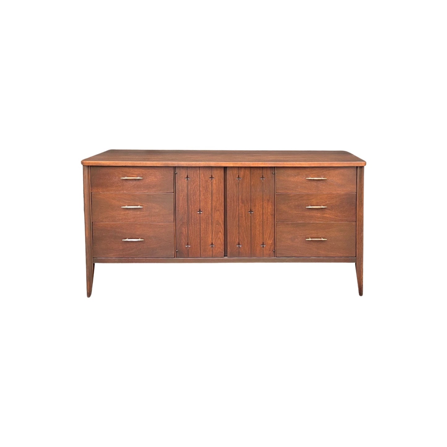 Broyhill Saga Vintage Mid Century Modern Lowboy Dresser c. 1960s