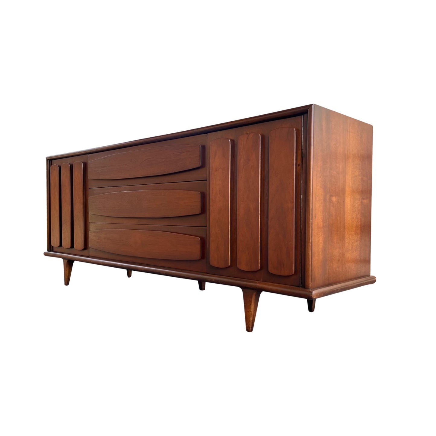 American of Martinsville Mid Century Modern Vintage Lowboy 9 Drawer Dresser c. 1960s
