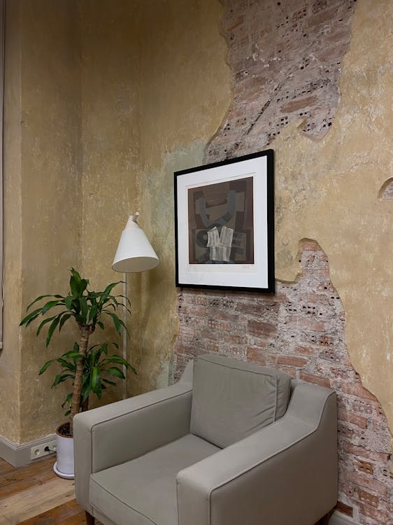 The Lazy Seller’s Guide to Consigning Vintage Furniture Online