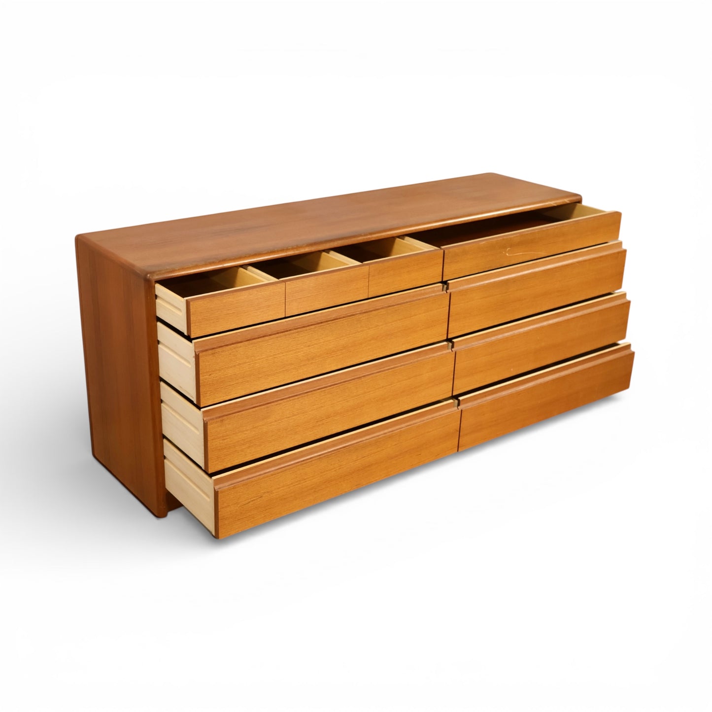 Nordisk Andels-Eksport Vintage Danish Mid Century Modern Lowboy Teak Dresser c. 1970s