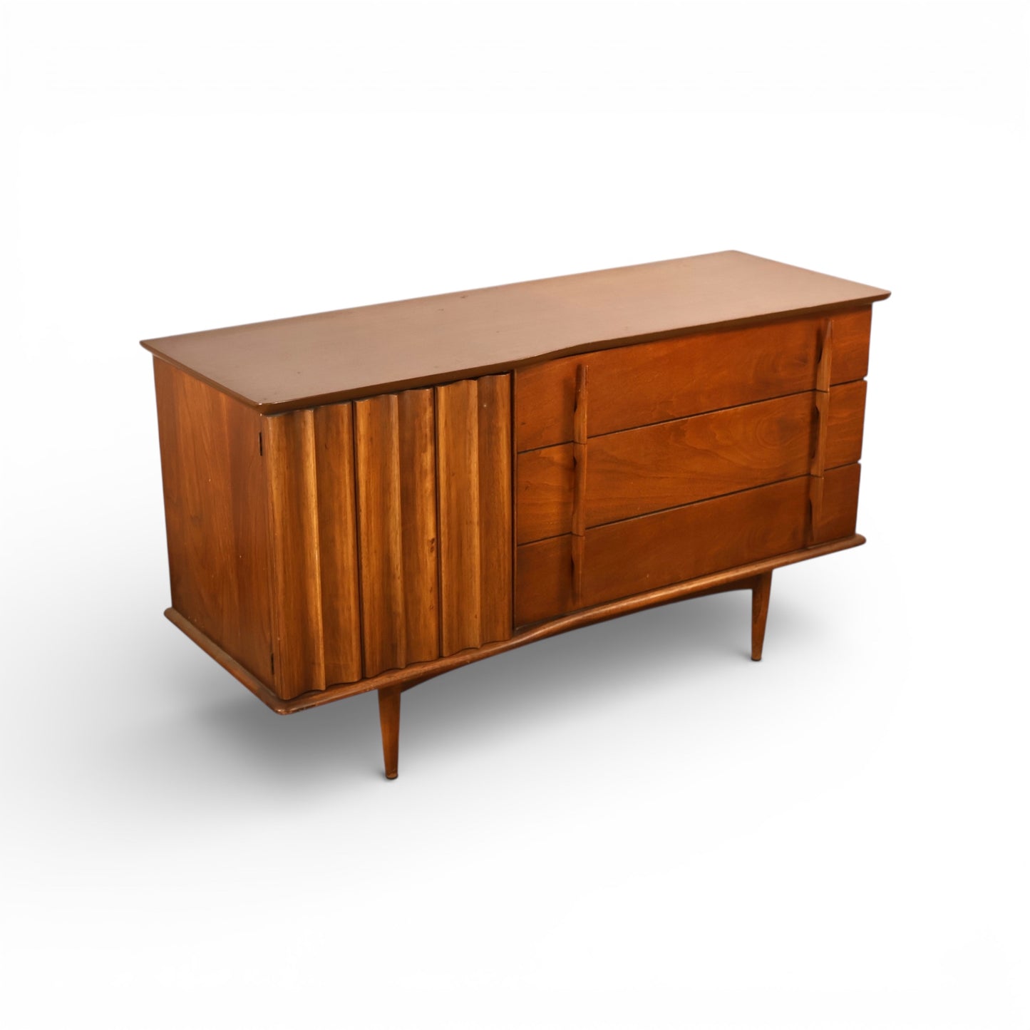 United Furniture Vintage Mid Century Modern Buffet Credenza c. 1960s
