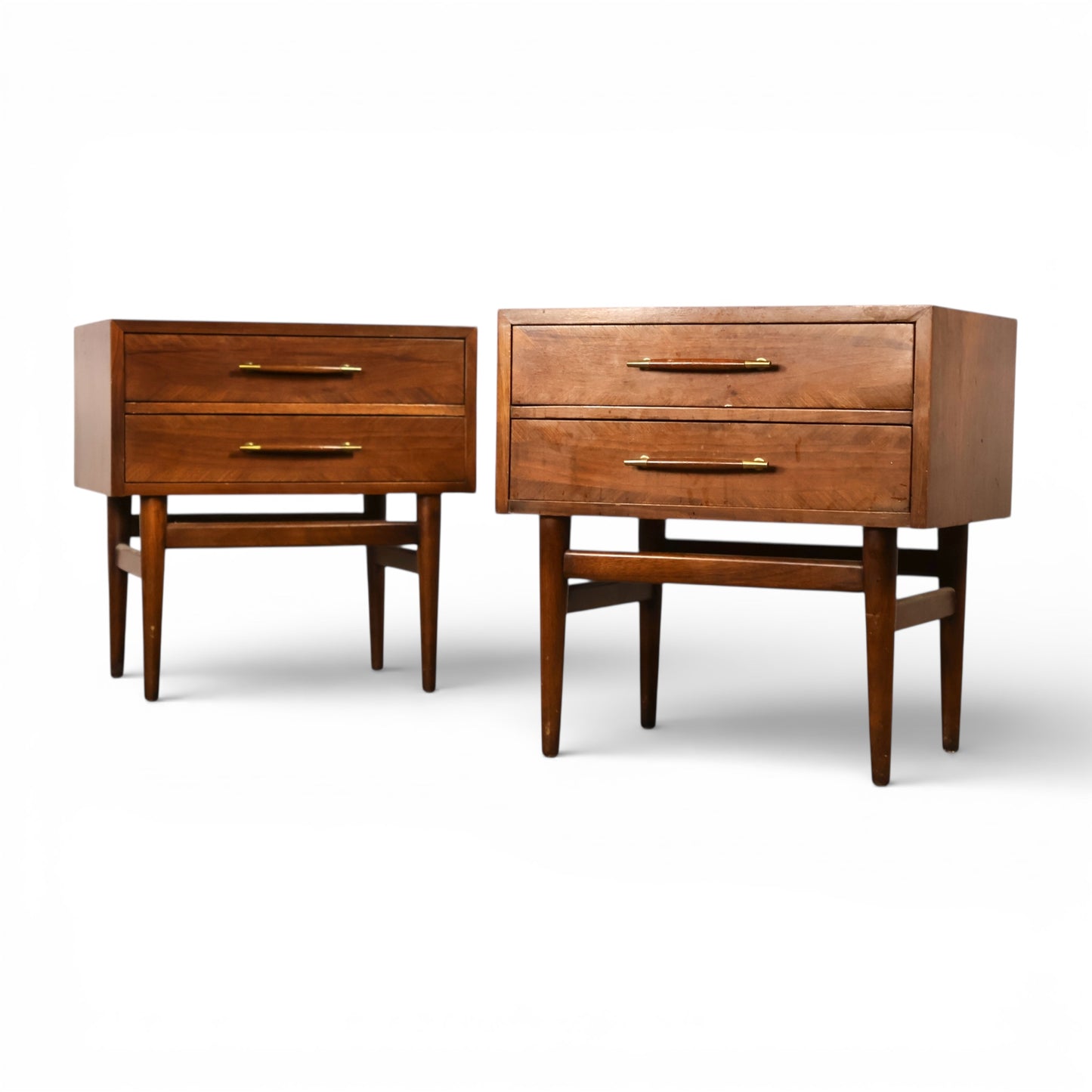 American of Martinsville Dania Collection Vintage Mid Century Modern Pair of Nightstands c. 1960s