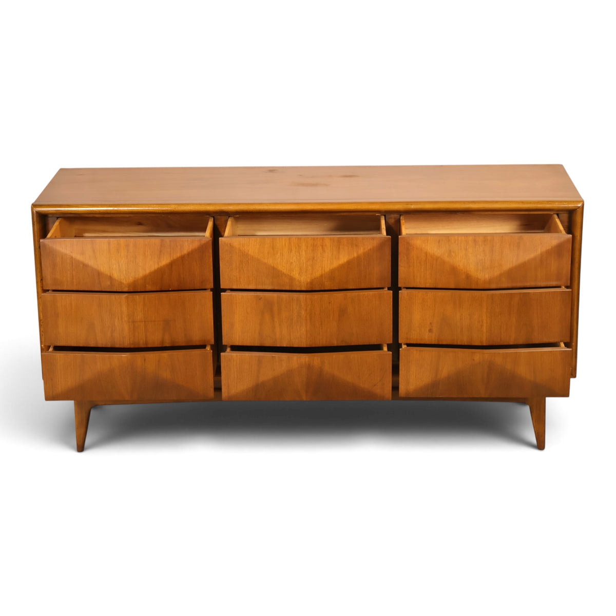 United Furniture Diamond Front Vintage Mid Century Modern Nine Drawer Lowboy Dresser c. 1960s