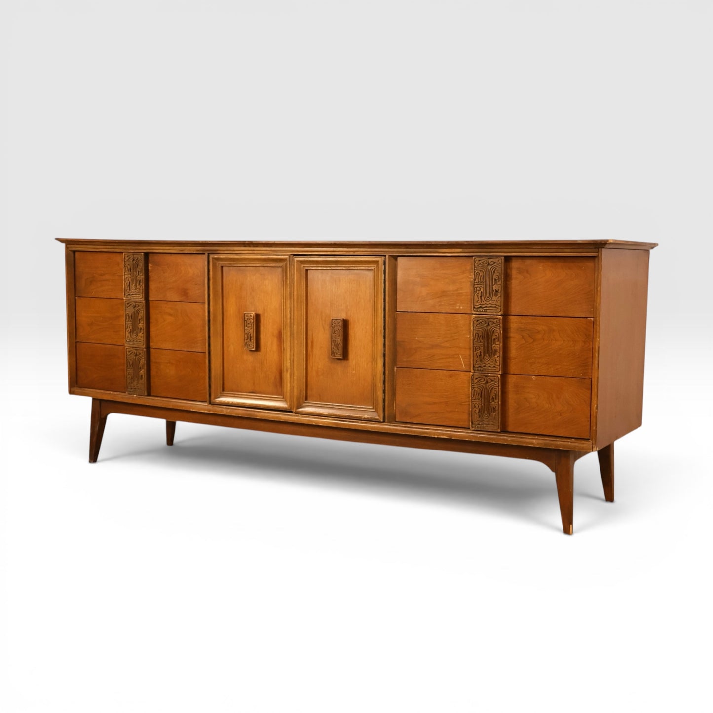 Bassett Mayan Vintage 9 Drawer Mid Century Modern Lowboy Dresser c. 1960s