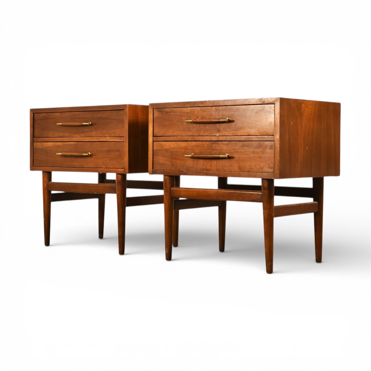 American of Martinsville Dania Collection Vintage Mid Century Modern Pair of Nightstands c. 1960s