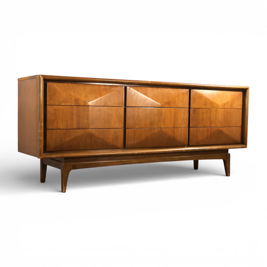 United Furniture Diamond Front Vintage Mid Century Modern 9 Drawer Lowboy Dresser c. 1960s