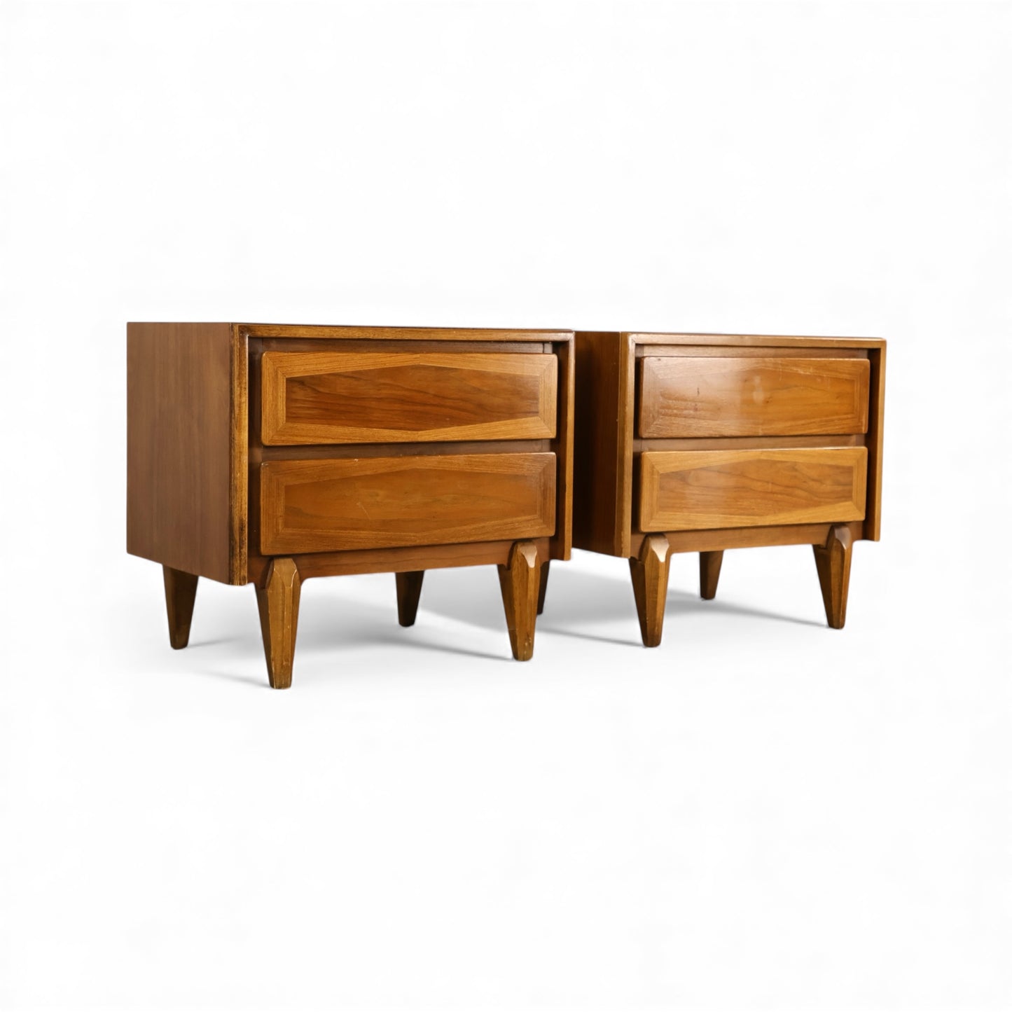American of Martinsville Vintage Mid Century Modern Pair of Petite Nightstands c. 1960s