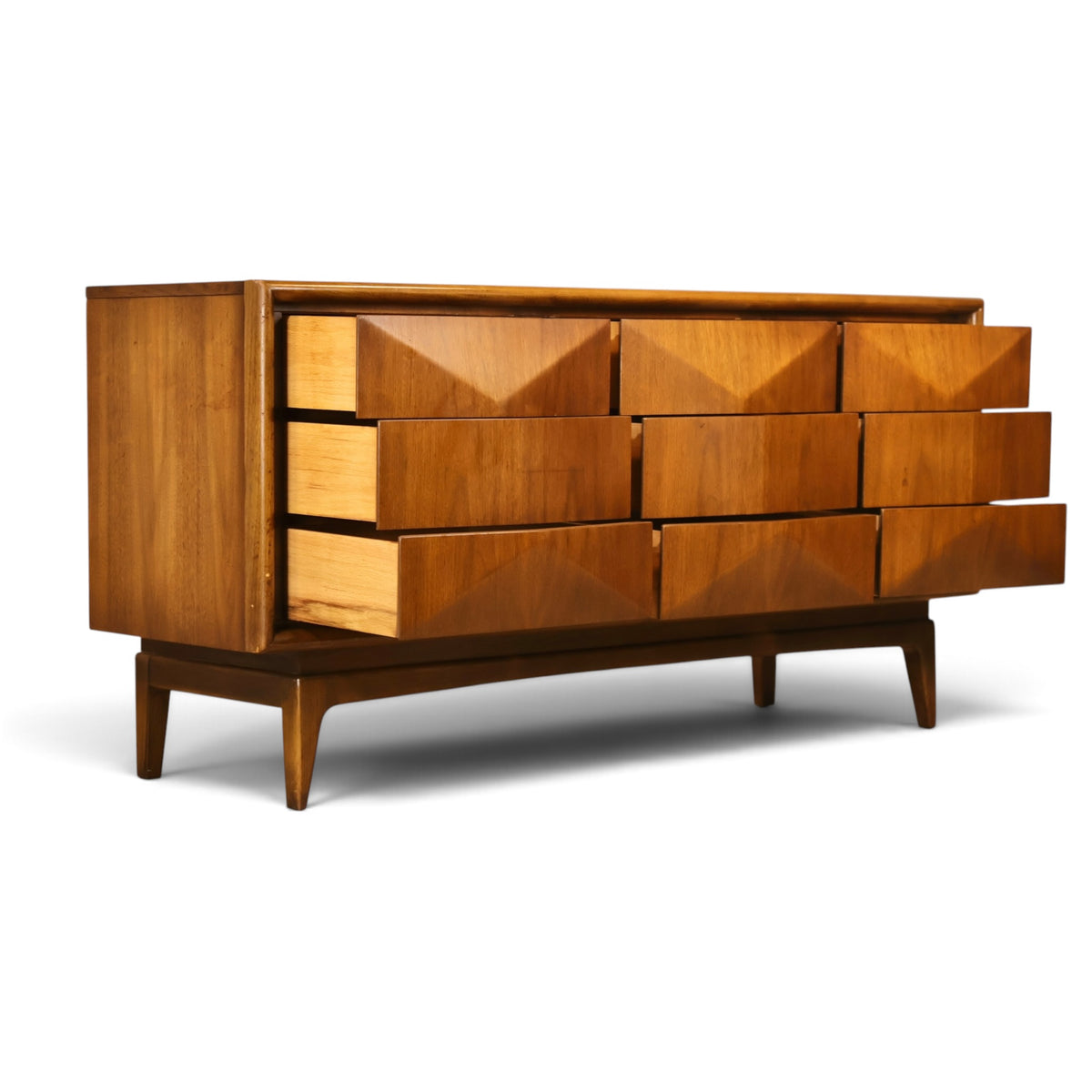 United Furniture Diamond Front Vintage Mid Century Modern Nine Drawer Lowboy Dresser c. 1960s