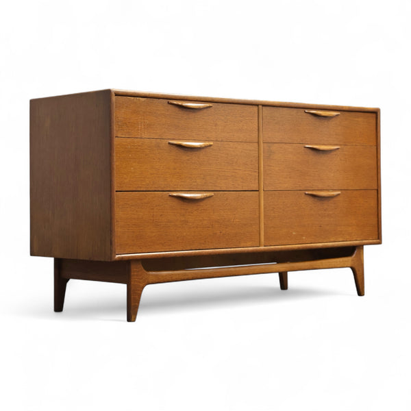 Lane Perception Vintage Mid Century Modern 6 Drawer Lowboy Dresser ... — front view