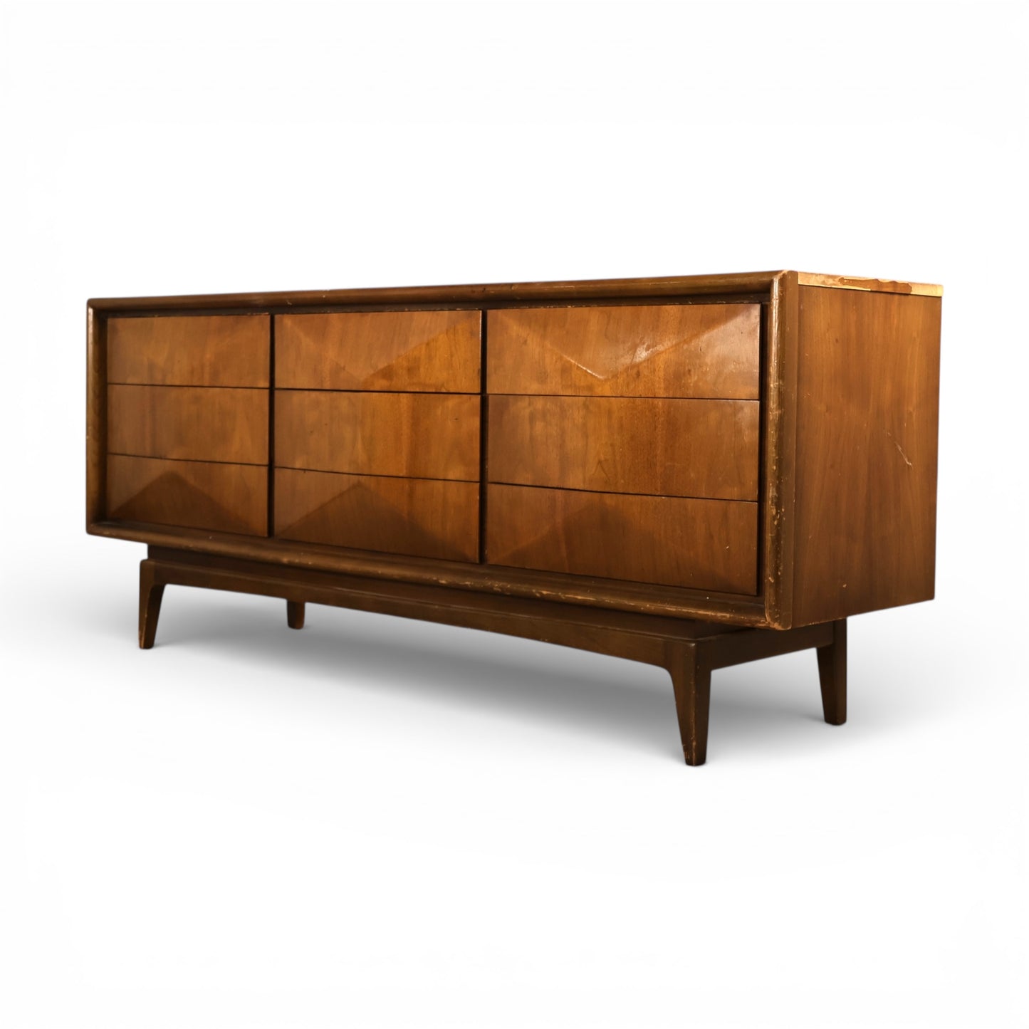 United Furniture Diamond Front Vintage Mid Century Modern 9 Drawer Lowboy Dresser c. 1960s