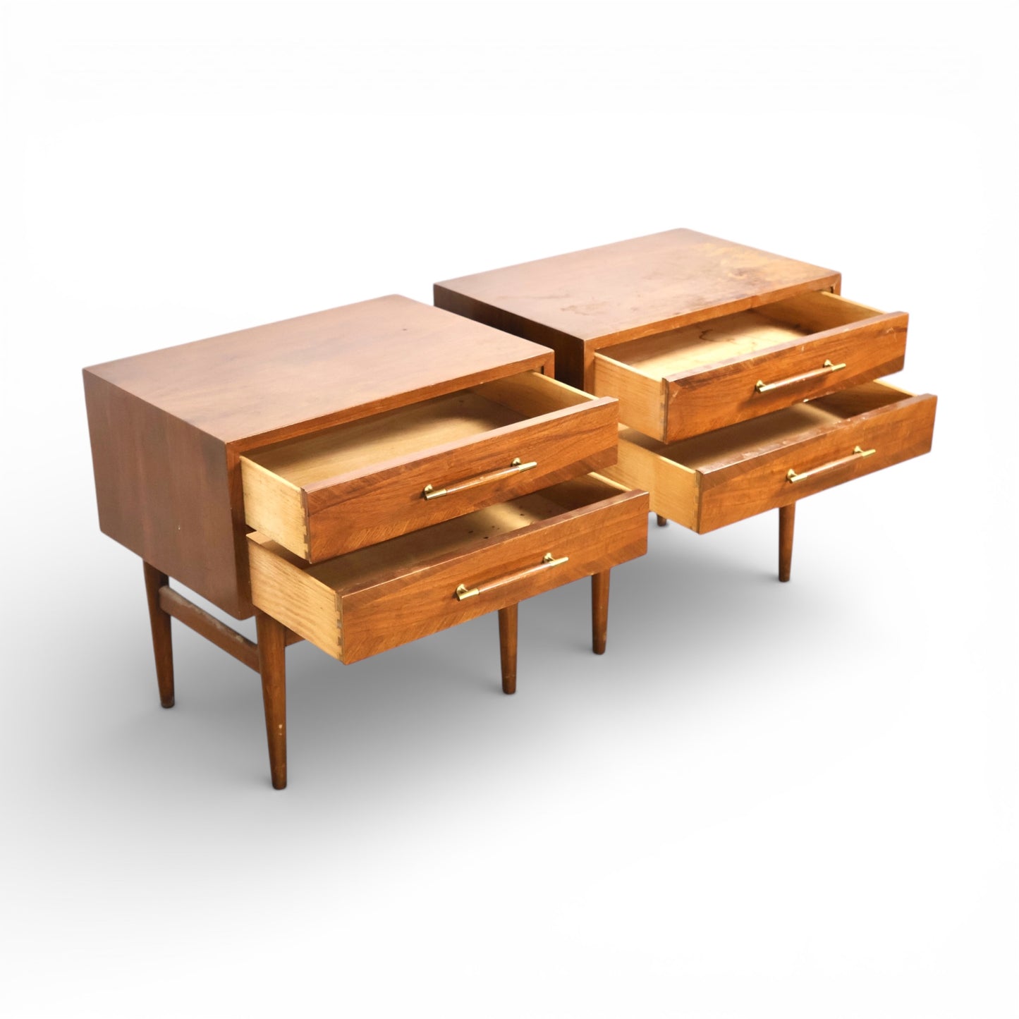 American of Martinsville Dania Collection Vintage Mid Century Modern Pair of Nightstands c. 1960s