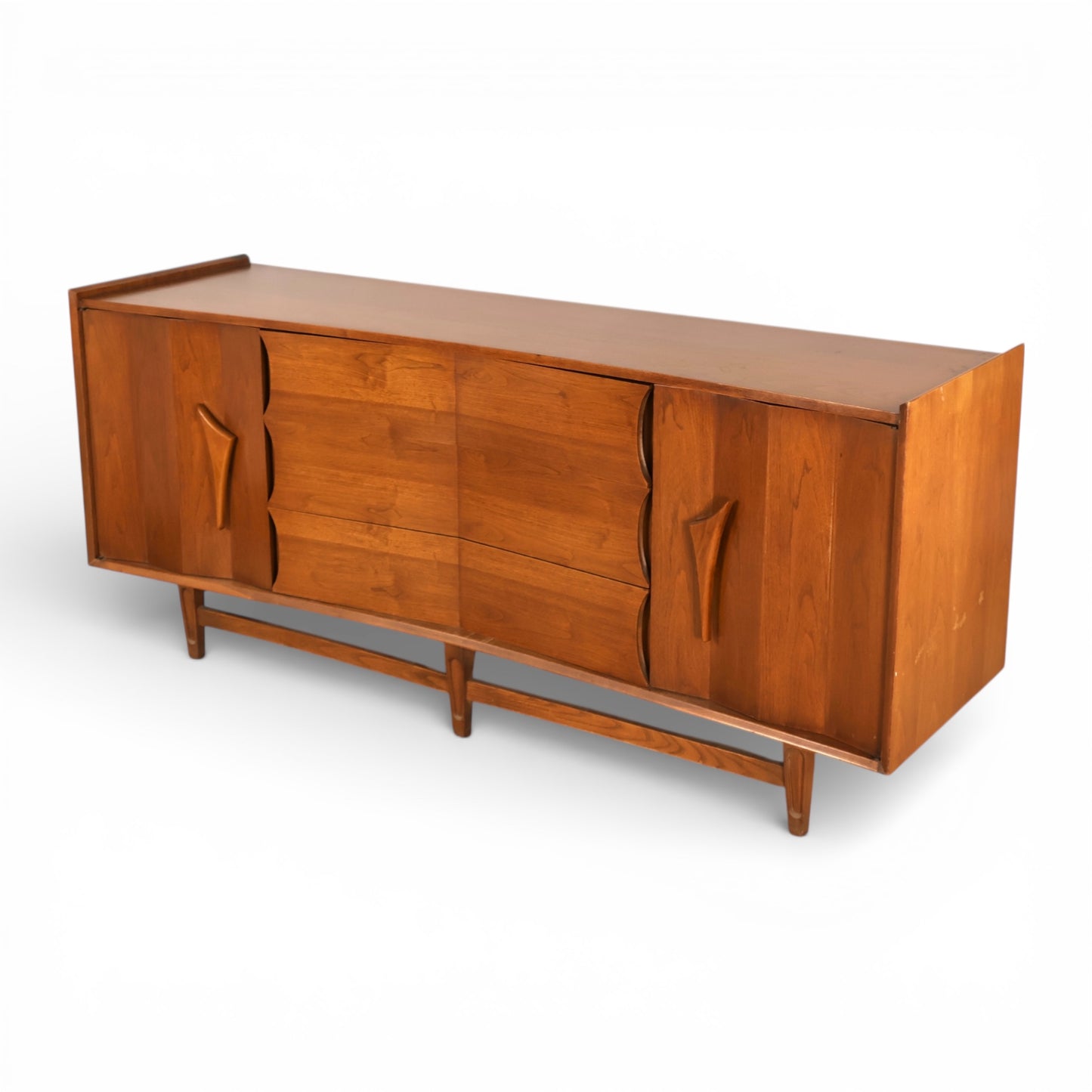 Specialty Woodcraft Inc. Vintage Mid Century Modern Lowboy Dresser c. 1960s