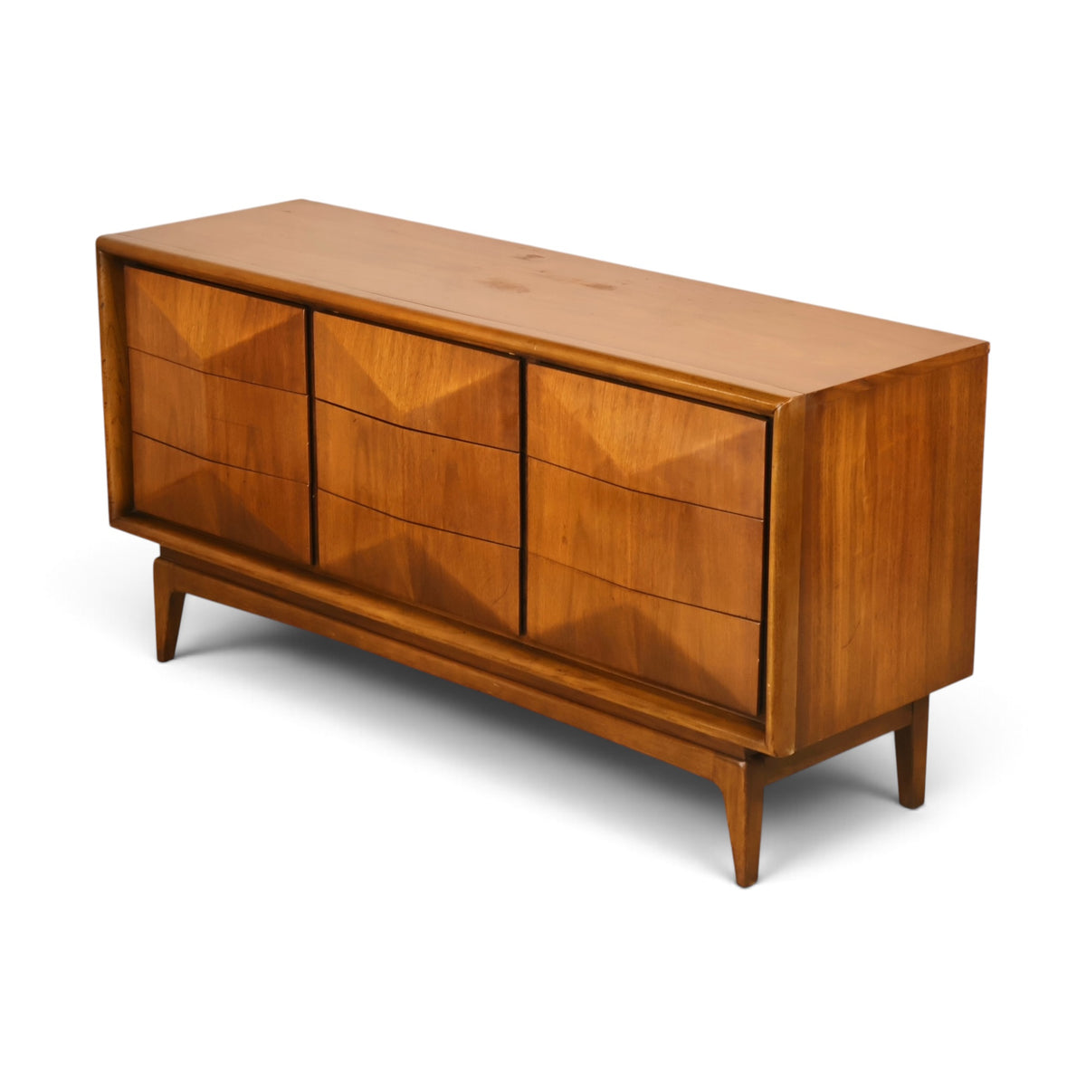 United Furniture Diamond Front Vintage Mid Century Modern Nine Drawer Lowboy Dresser c. 1960s