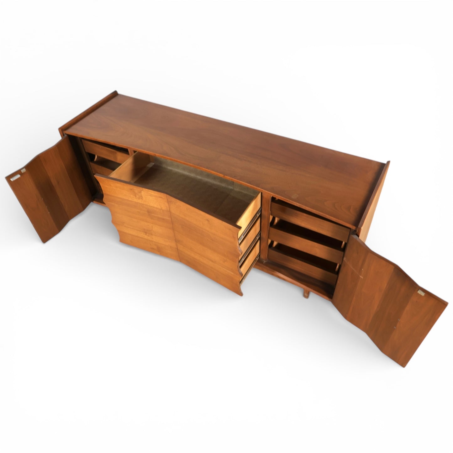 Specialty Woodcraft Inc. Vintage Mid Century Modern Lowboy Dresser c. 1960s