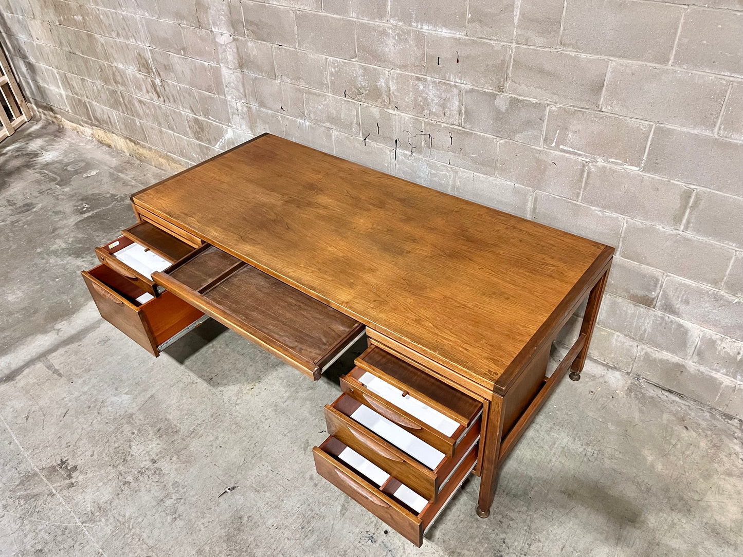 Jens Risom Vintage Mid Century Modern Executive Desk c. 1960s