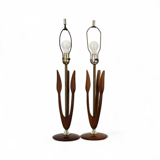 Tulip Petal Sculptural Vintage Mid Century Modern Walnut and Brass Pair of Table Lamps c. 1960s