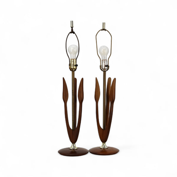 Tulip Petal Sculptural Vintage Mid Century Modern Walnut and Brass Pair of Table Lamps c. 1960s, straight on front view