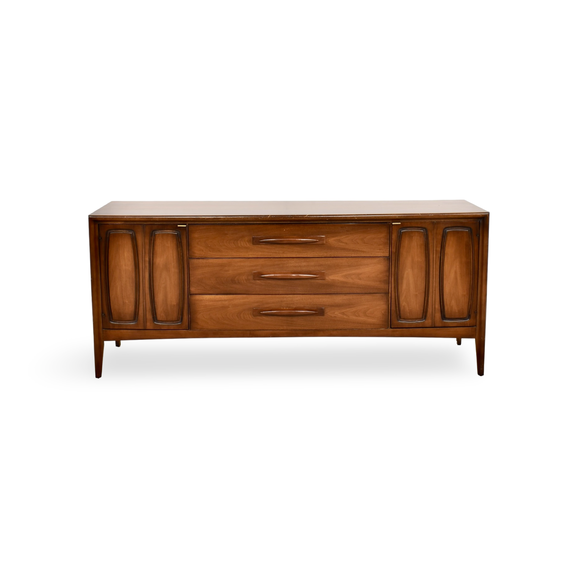 Mid Century Modern dresser by Broyhill Emphasis, vintage 1960s