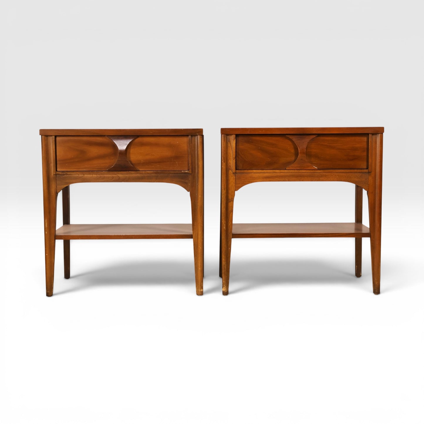 Kent Coffey Perspecta Vintage Mid Century Modern Pair of Nightstands c. 1960s