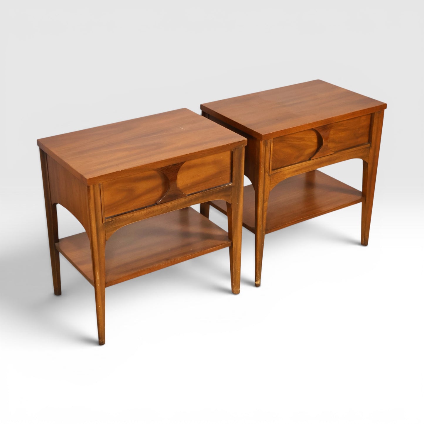 Kent Coffey Perspecta Vintage Mid Century Modern Pair of Nightstands c. 1960s