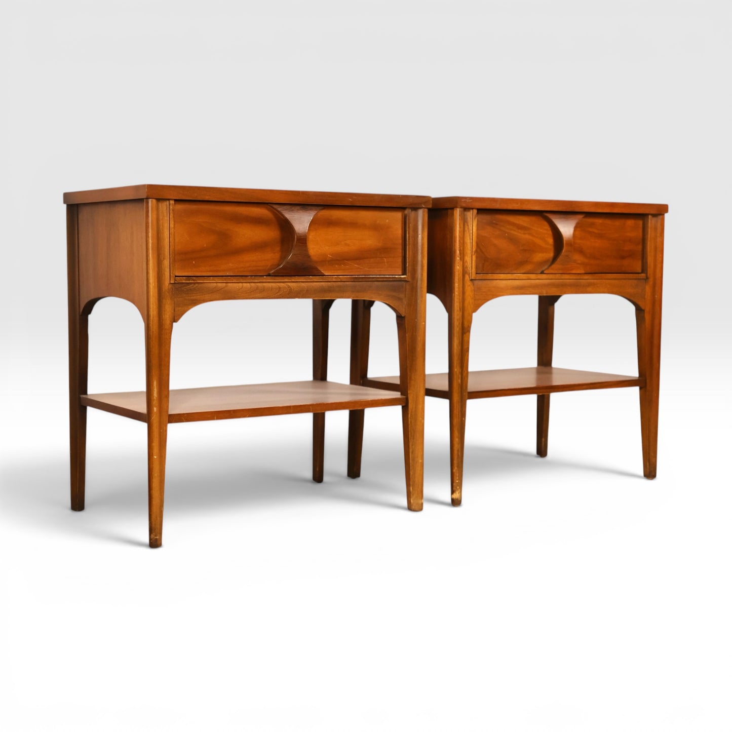 Kent Coffey Perspecta Vintage Mid Century Modern Pair of Nightstands c. 1960s