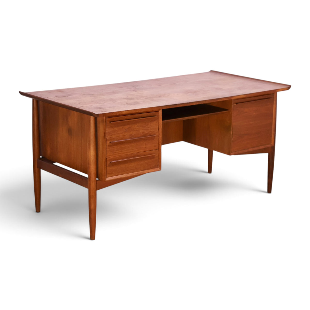 Arne Vodder for HP Hansen teak executive desk left angle view