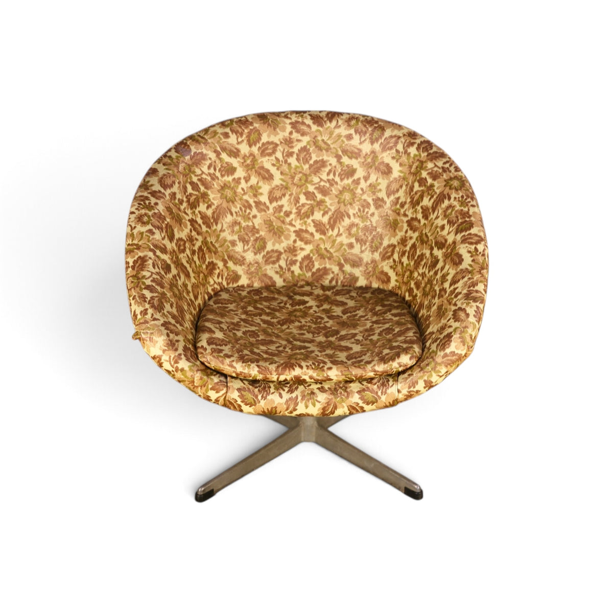 Overman Sweden pod swivel chair front view