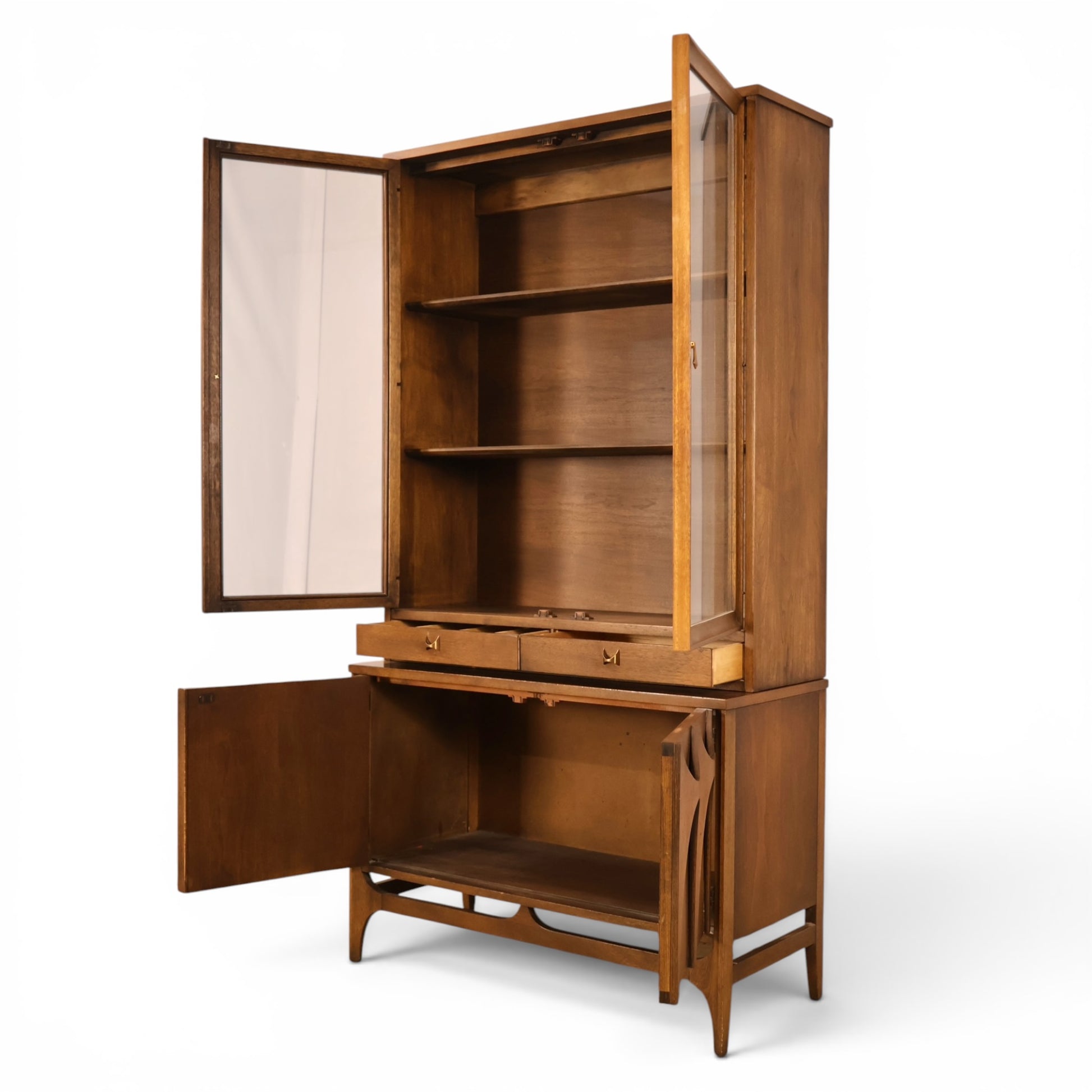 Broyhill Brasilia walnut china cabinet wood grain detail